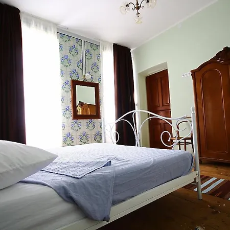 Ursula Vilă Grižane